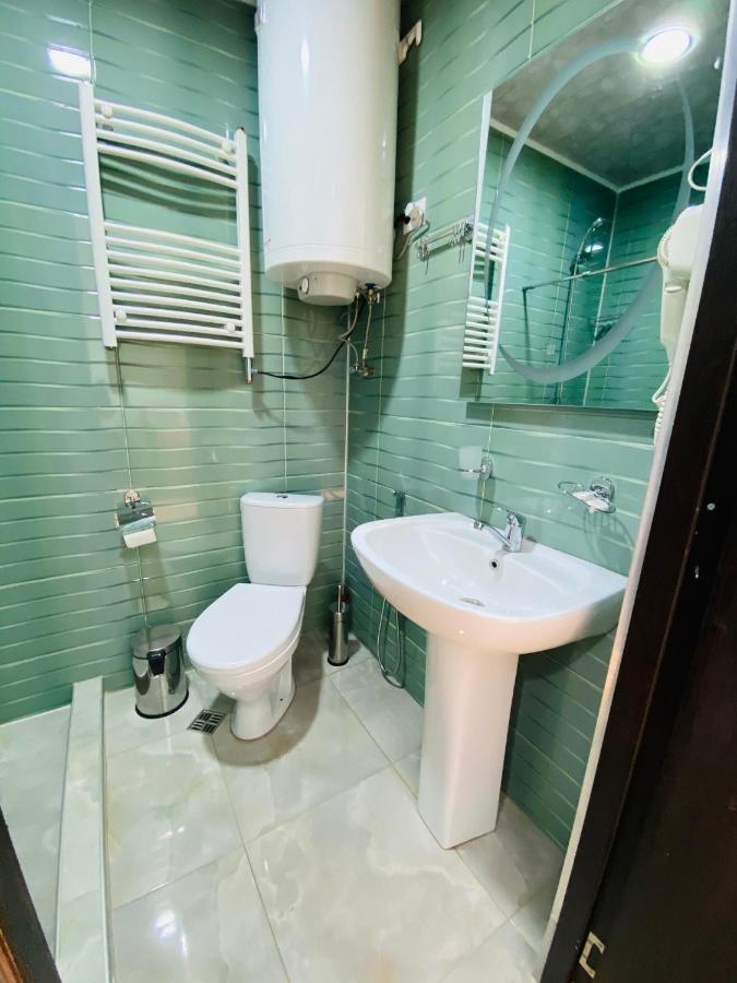 Guesthouse Alpenrose Местия Екстериор снимка