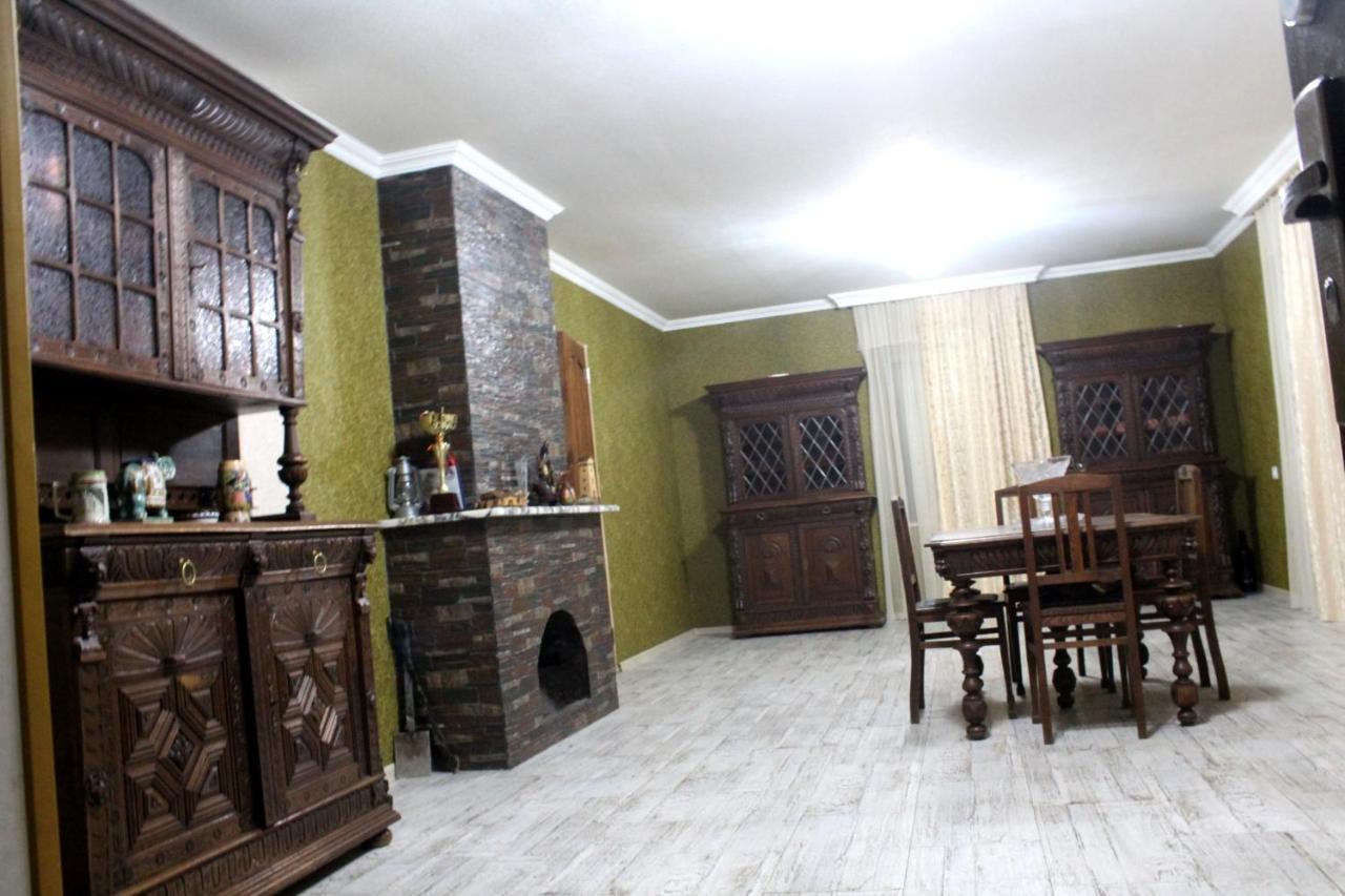 Guesthouse Alpenrose Местия Екстериор снимка