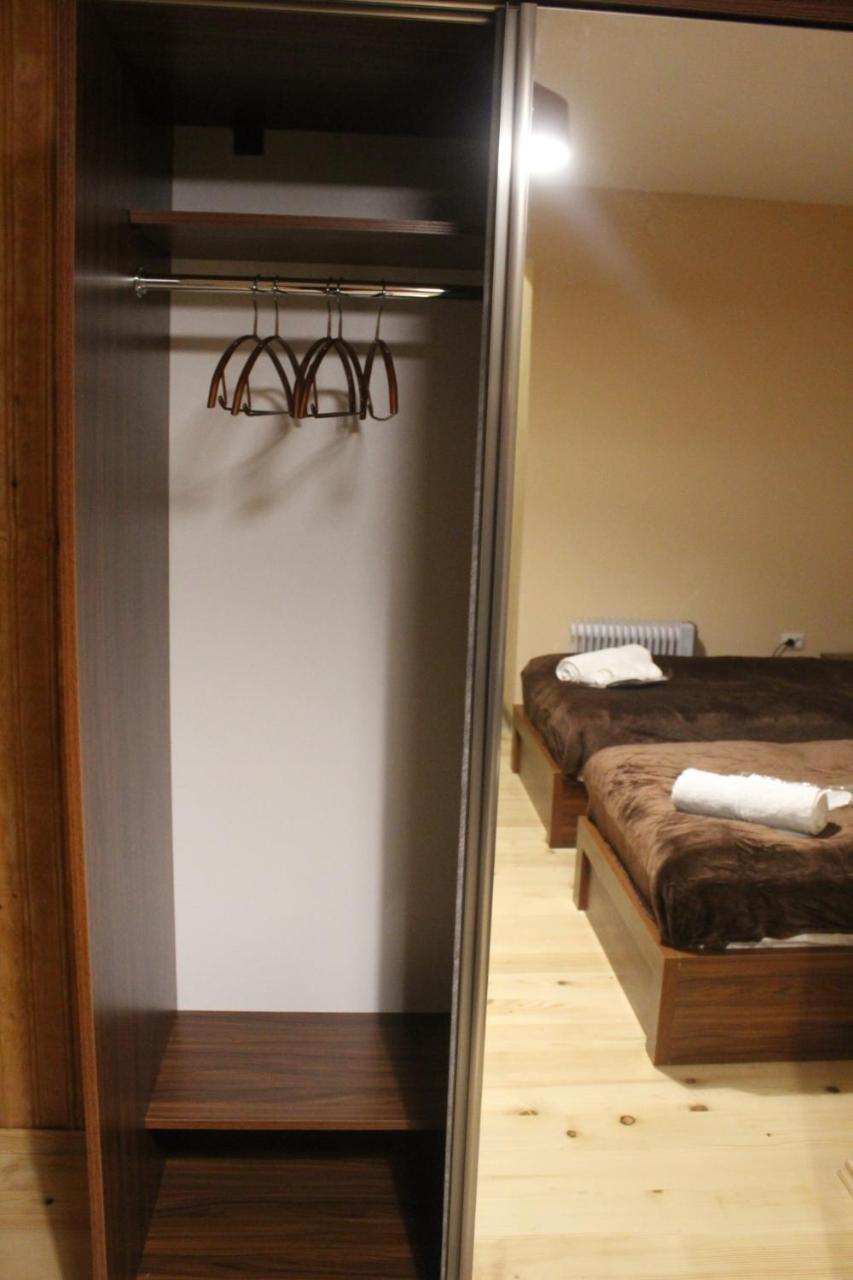 Guesthouse Alpenrose Местия Екстериор снимка