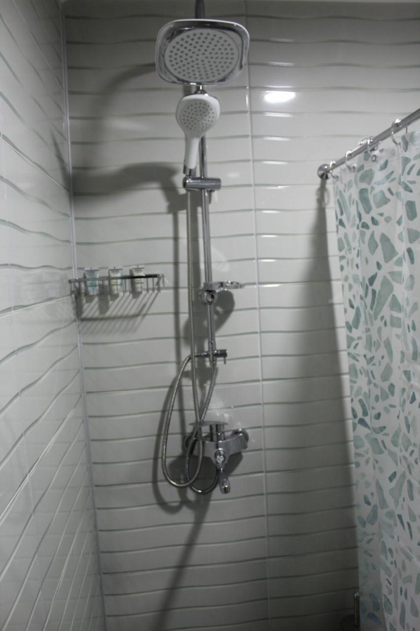 Guesthouse Alpenrose Местия Екстериор снимка