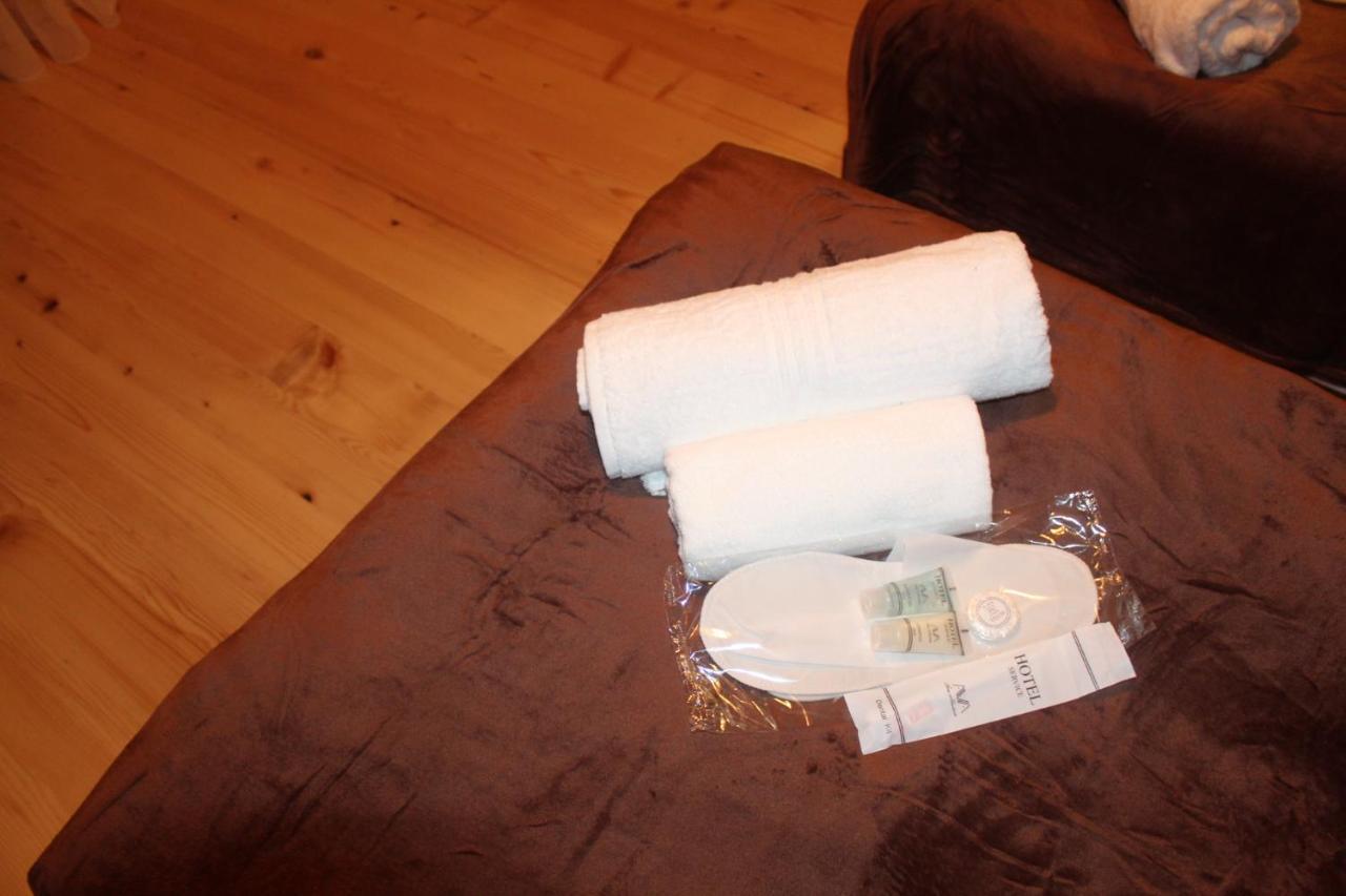 Guesthouse Alpenrose Местия Екстериор снимка