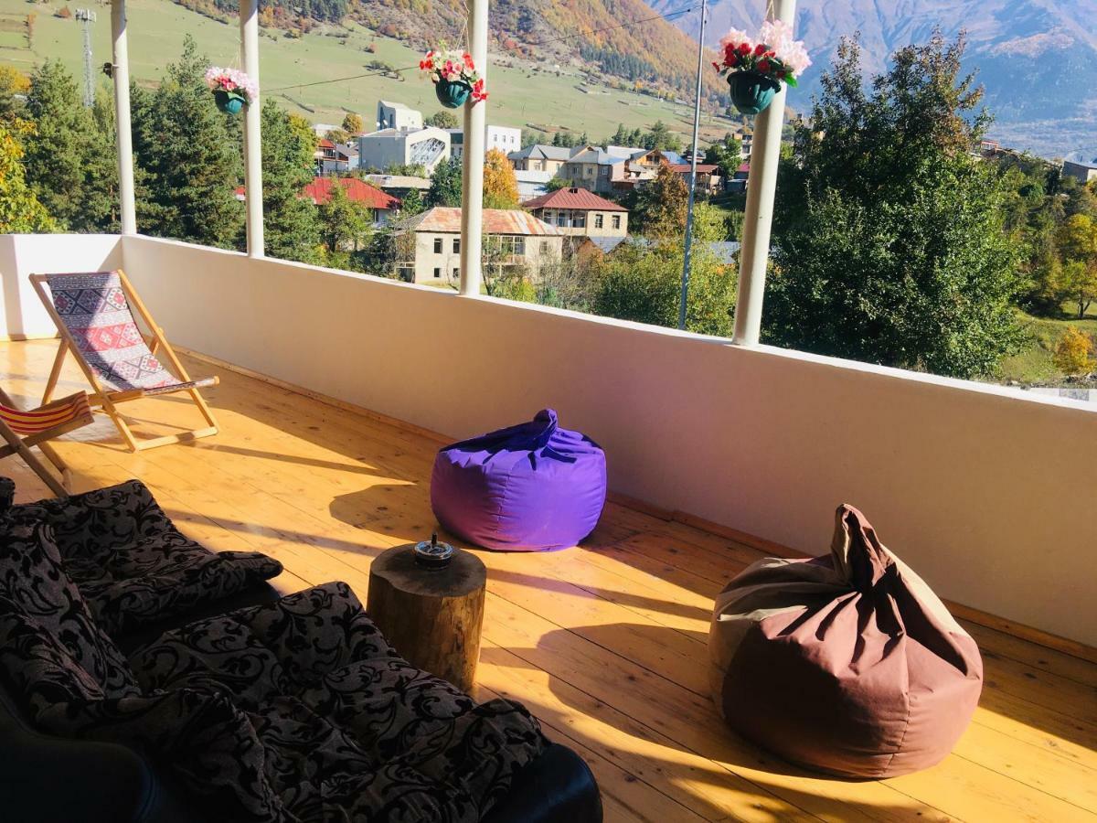 Guesthouse Alpenrose Местия Екстериор снимка